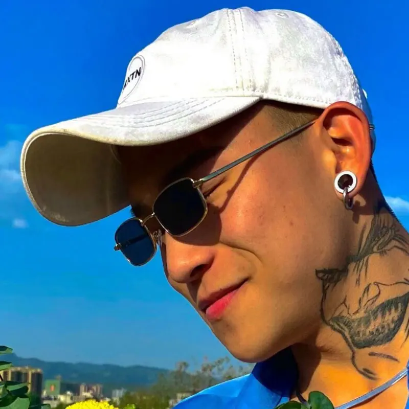 Vintage Small Rectangle Sunglasses for Men and Women with Metal Frame - image 1