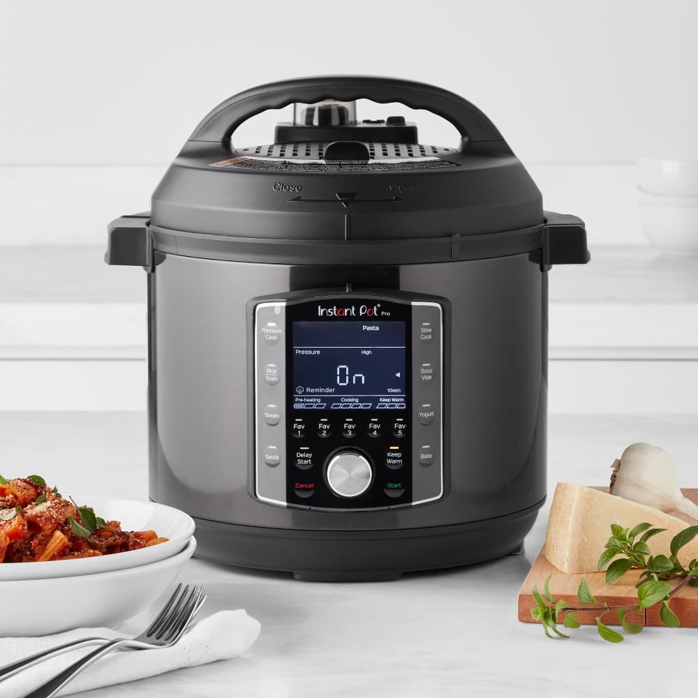 Instant Pot Pro Multi-Use Pressure Cooker - image 1