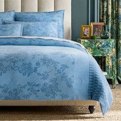 Jacquard Duvet Cover & Shams - image 1