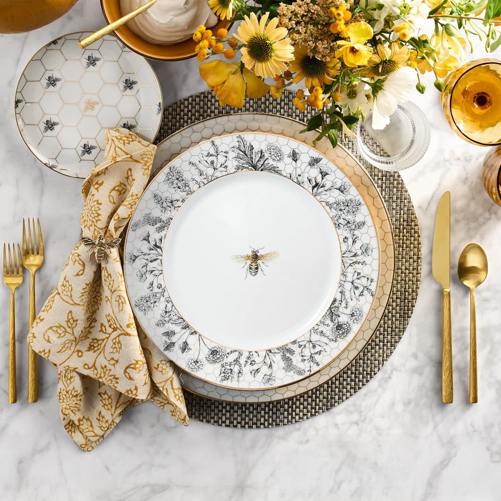 Williams Sonoma Honey Bee Dinner Plates - image 1
