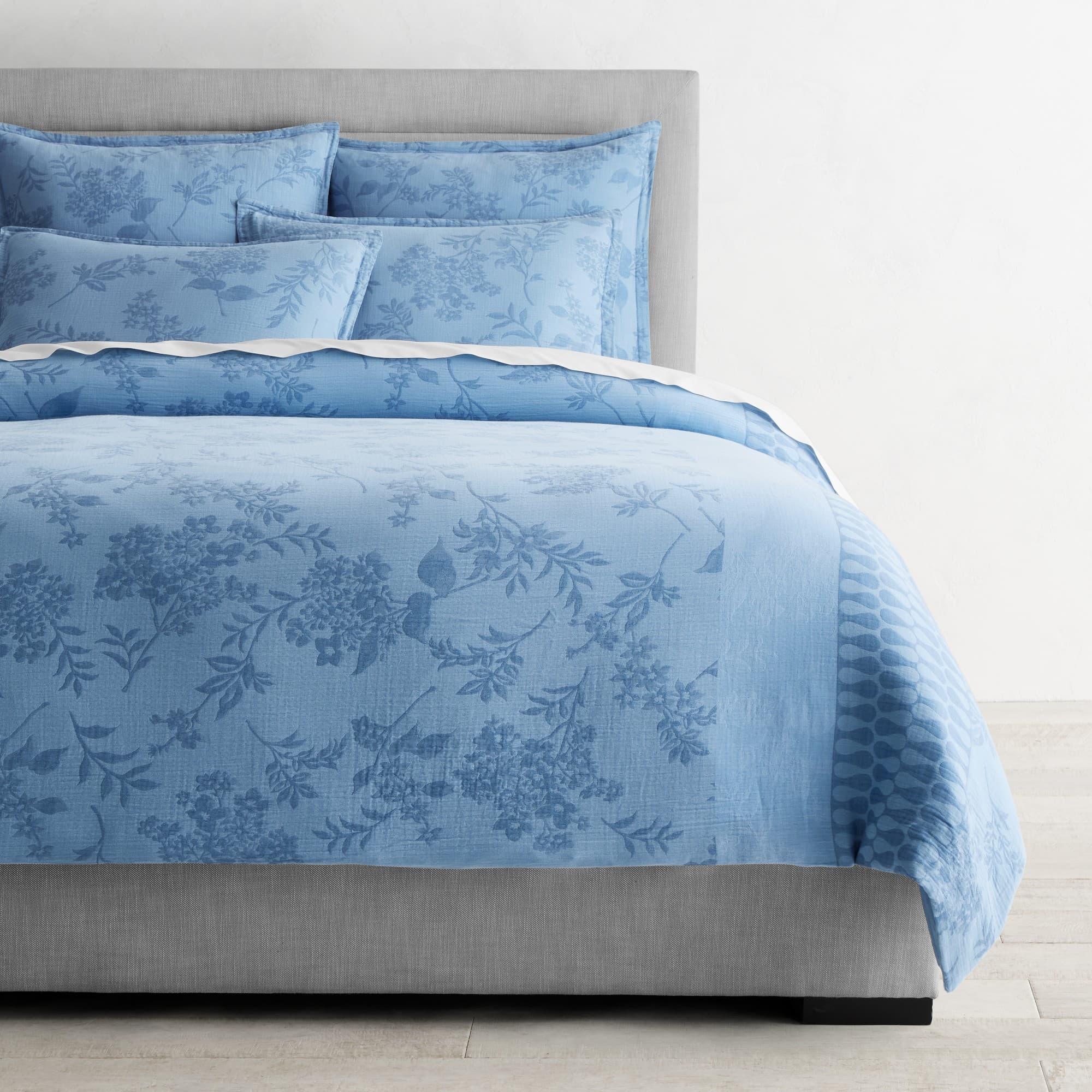 Jacquard Duvet Cover & Shams - image 1