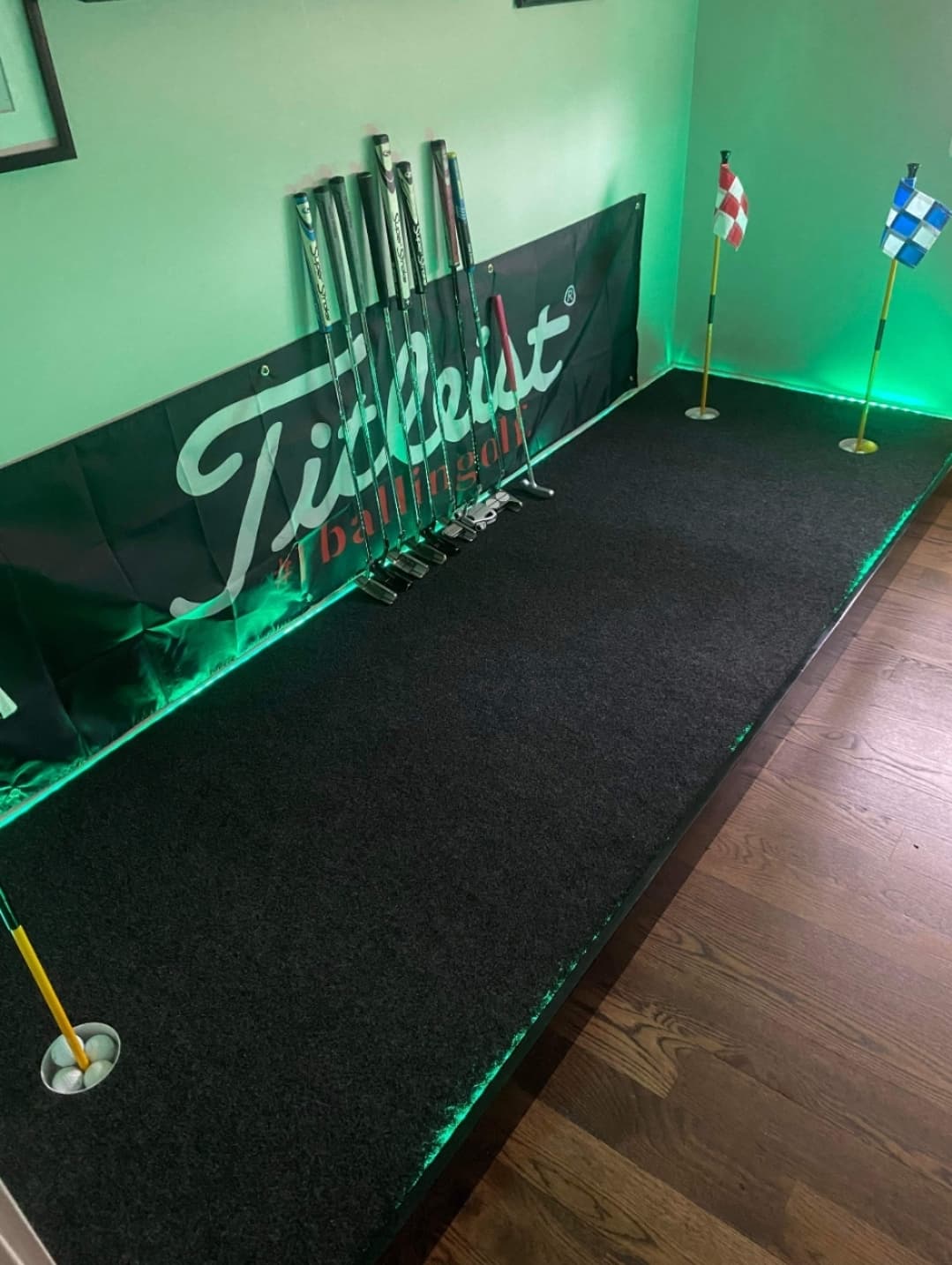 4.5’x120″ Camry Golf Carpet + DIY Build Plan - image 1