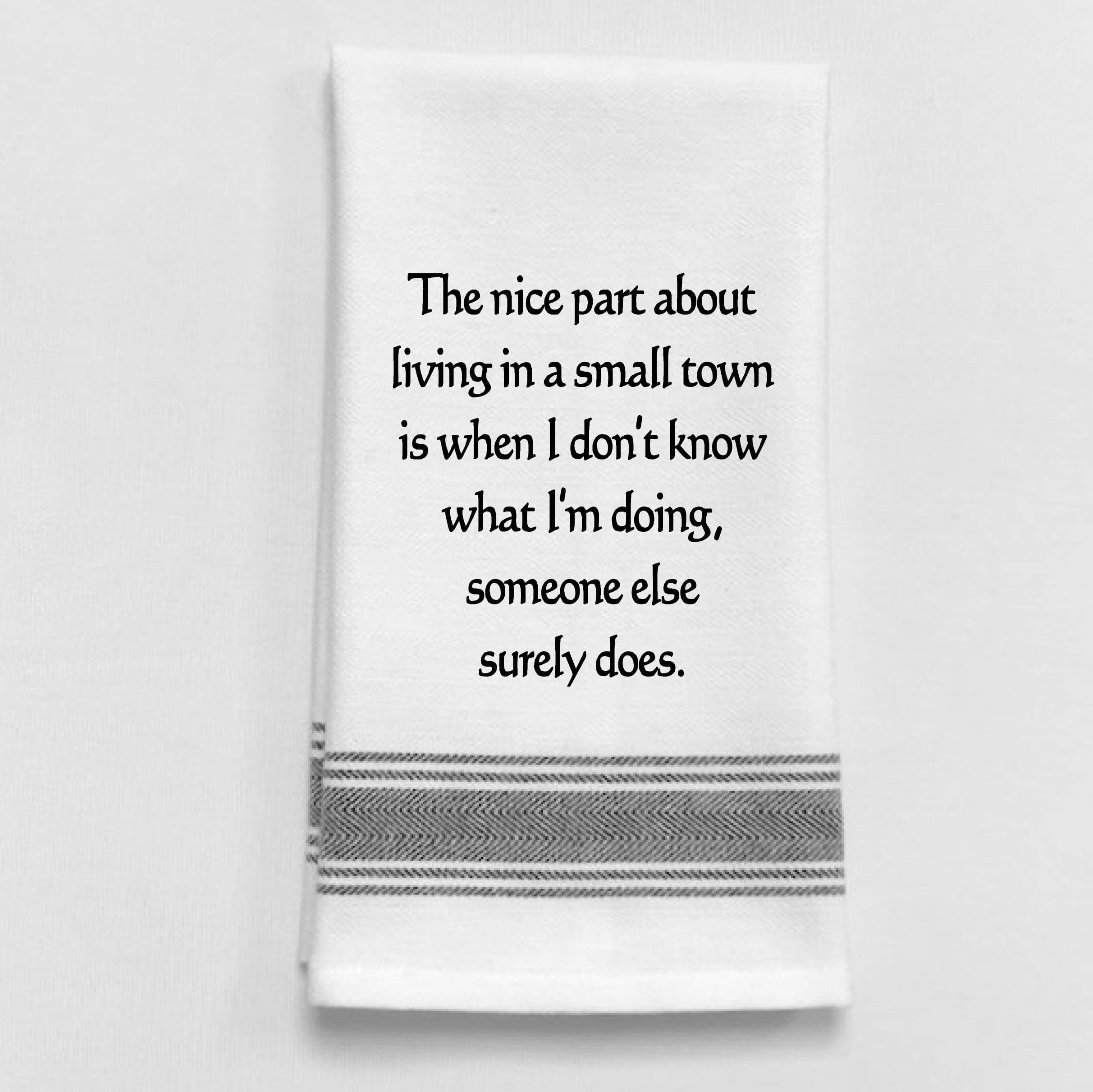 Wholesale BB-T-22 The nice part about living in a small town... - image 1