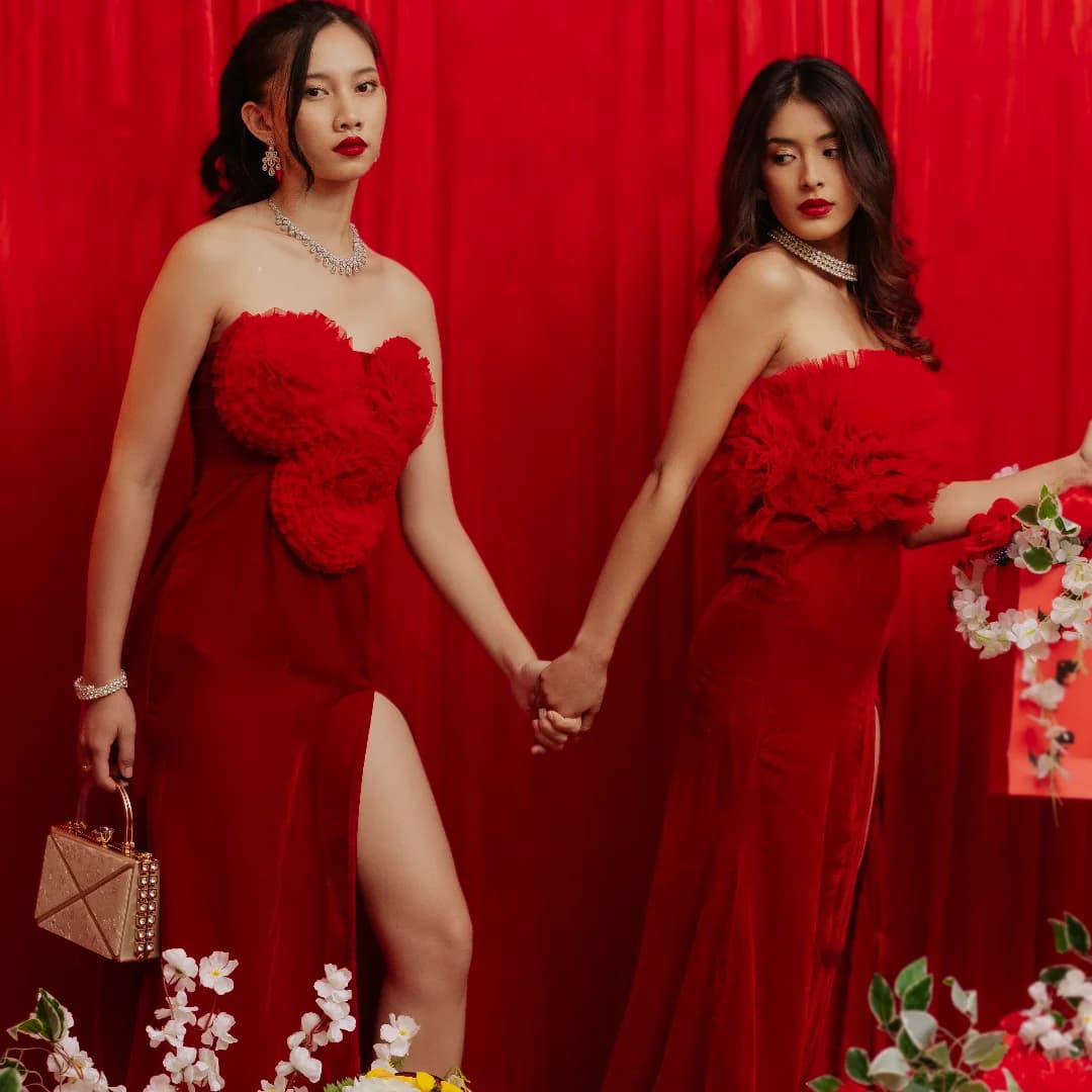 The Bloom Affair Valentine Bouquet - image 1