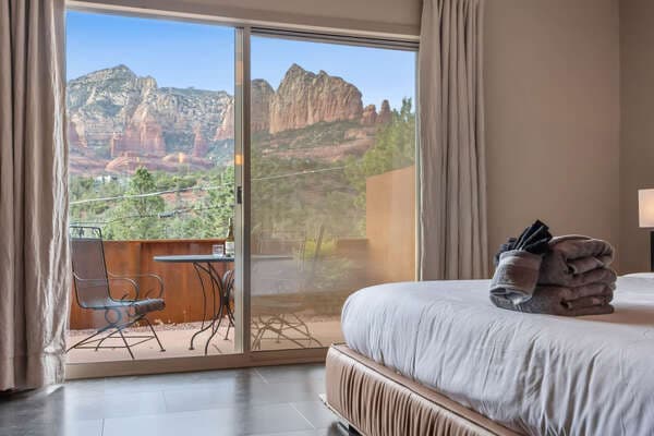 Sedona Demir Suite 202 - image 1