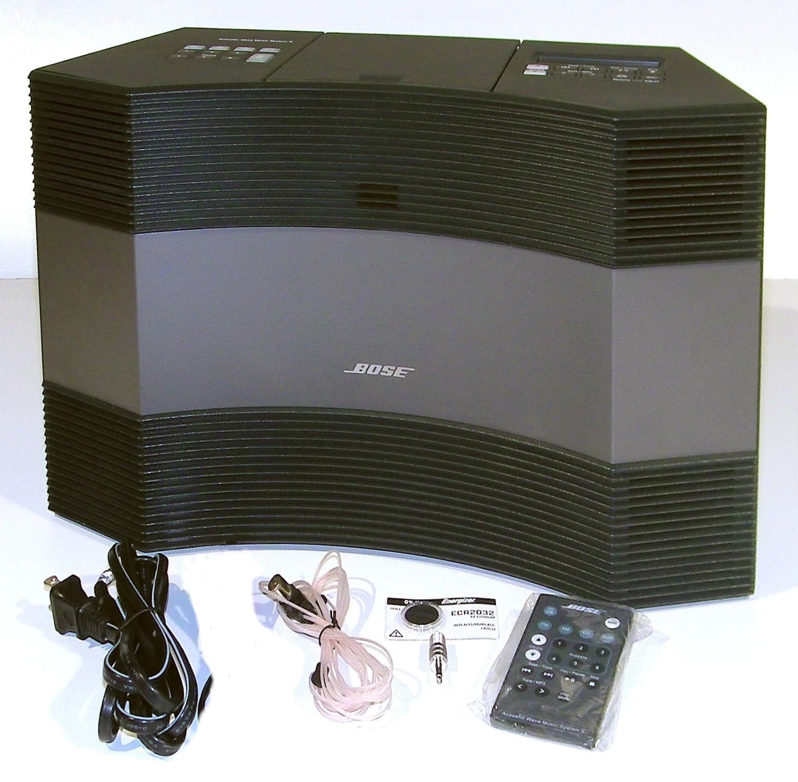 Bose Acoustic Wave Music System II AM/FM Radio/CD Player with Remote, Black - image 1