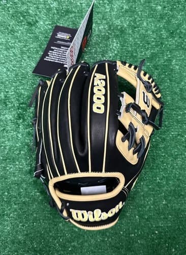 Wilson A2000 11.5" Classics 1786 Infield Baseball Glove - Black - image 1