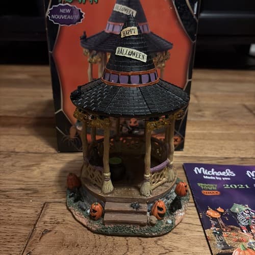 Lemax Spooky Town Halloween Village Witch Gazebo #13553 Accessory - image 1