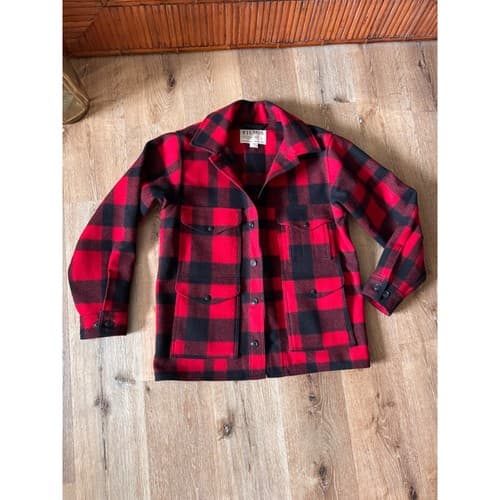Filson NWOT 1940s Mackinaw Wool Cruiser Jacket Mens S Red Black Plaid Size S - image 1