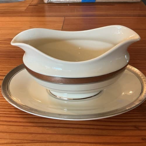 Mikasa Palatial Platinum Creamer & Sugar Bowl with Lid - image 1