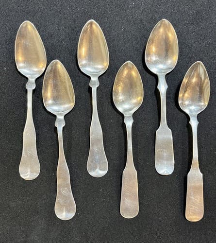 6 Coin Silver Spoons (90% Pure, Coin Silver .900), Monogrammed, Federal Style, Featherhead Pattern, 1800s, Total 96 Grams - image 1
