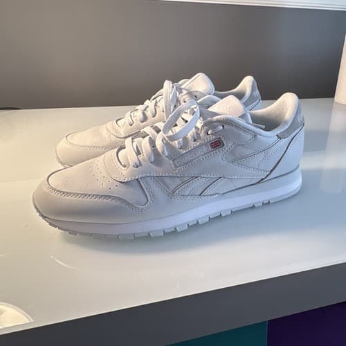 Reebok Classic Leather Men’s White Low Top Lace-Up Sneakers NWD. Negotiable. - image 1