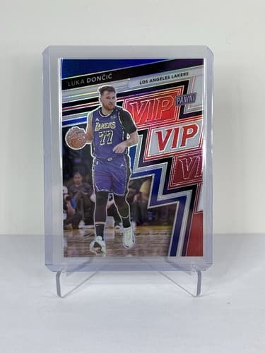 2025 Panini National Convention VIP Gold Pack Luka Dončić Red White & Blue Prizm /25 #13 Lakers SSP - image 1