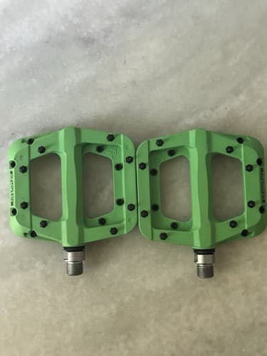 RaceFace Chester Composite Platform Pedals Green 2020 Model - OPEN PACKAGE - image 1