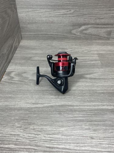PENN FRCIV4000 Fierce IV Spinning Reel - image 1