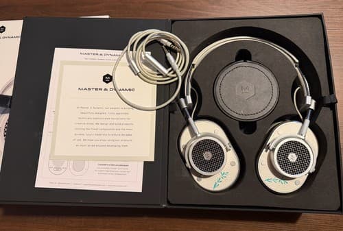 Master & Dynamic MH40 White Wired Headphones - image 1
