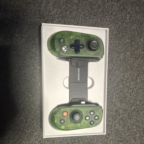 Backbone Pro Ergonomic Mobile Controller Green for Microsoft Xbox Smartphone - image 1