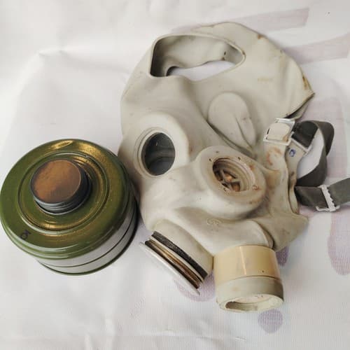 Rare Russian Military Gas Mask EO-18 Respirator Nerekhta New - image 1