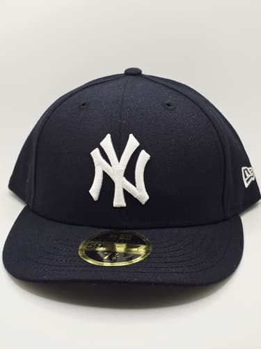 New Era New York Yankees Official On-Field Low Profile 59fifty Fitted Hat 7 7/8 - image 1