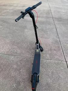 Segway E3 Pro Electric Scooter - 20 mph Max Speed, 34 miles Range (Used) - image 1