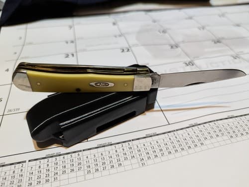 Case XX Yellow Trapper 3254 Chrome Vanadium Knife with Custom 3D Printed Sheath - image 1