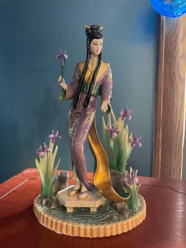 Franklin Mint Ayame Princess Of The Iris Blossoms Figurine with COA - image 1