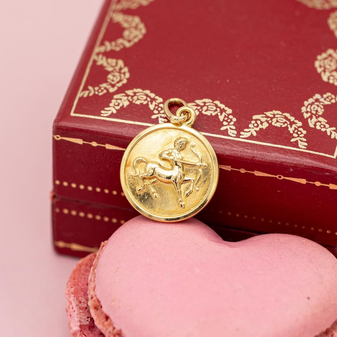 Large 18k Vintage zodiac charm pendant - Sagittarius charm in 18 karat solid yellow gold - star sign medallion - perfect Christmas gift - image 1