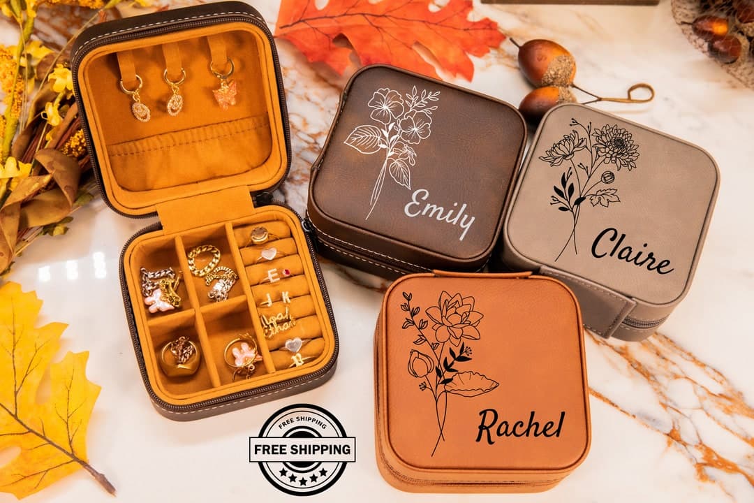 Birth Flower Jewelry Travel Case, Birth Month Flower Gift, Personalized Birthday Gift, Leather Jewelry Travel Case, Custom Jewelry Case - image 1