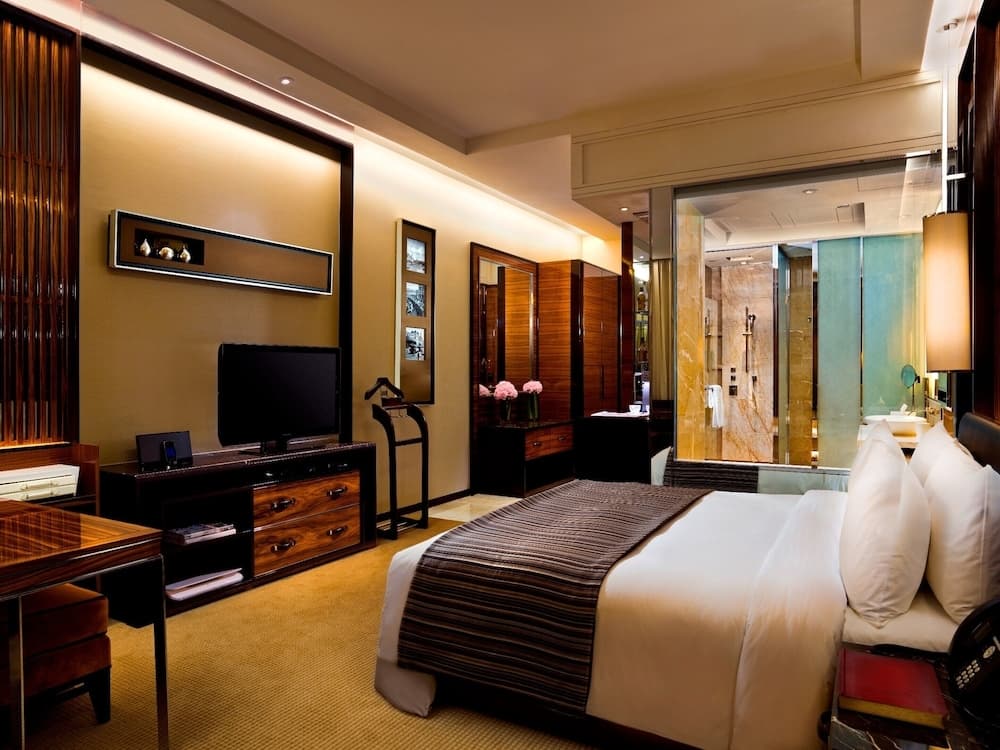 The Fullerton Bay Hotel Singapore - image 1