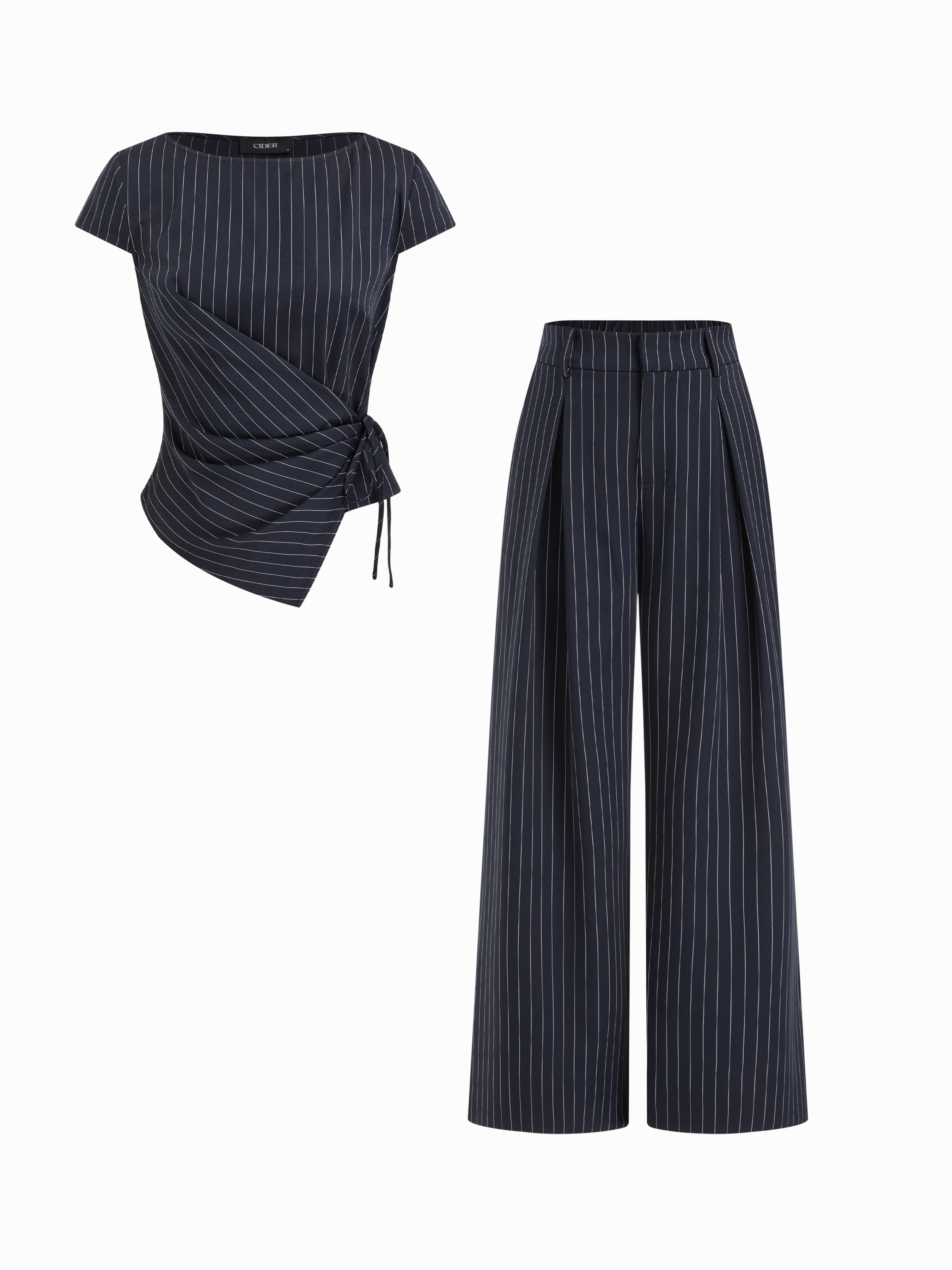 Gestreiftes Top mit Bootshals und Knoten + Mittelhohe Gerade Jeans - Set - image 1