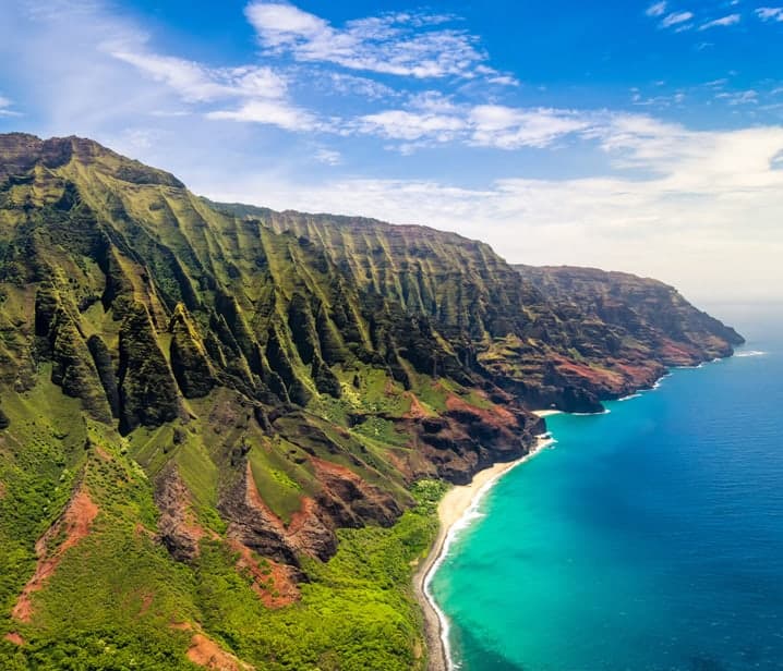 Island Helicopter Tours in Kauai - image 1