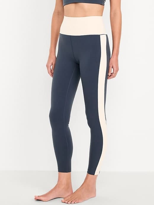 Extra High-Waisted StudioSmooth 7/8 Leggings - image 1