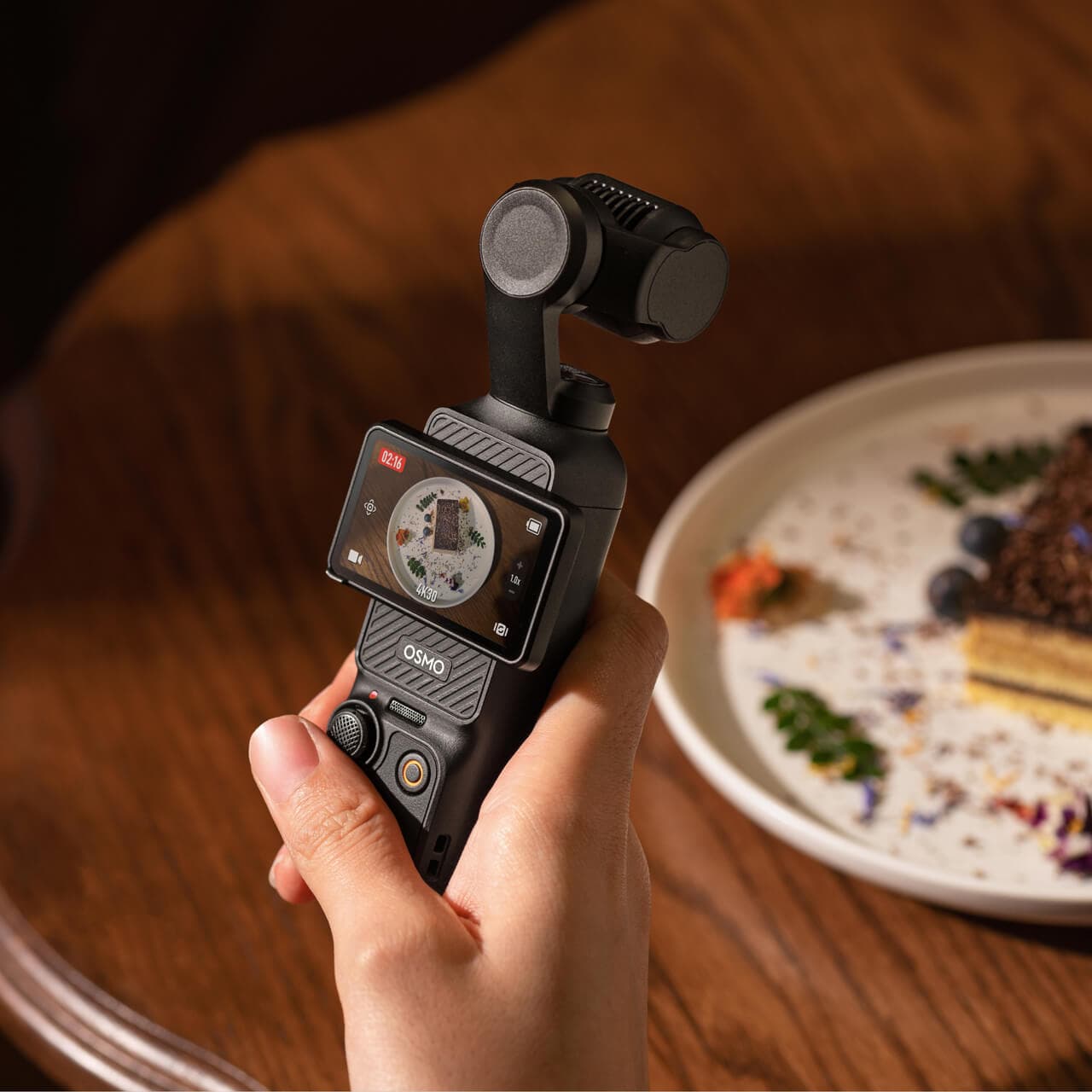 DJI Osmo Pocket 3 Creator Combo - image 1
