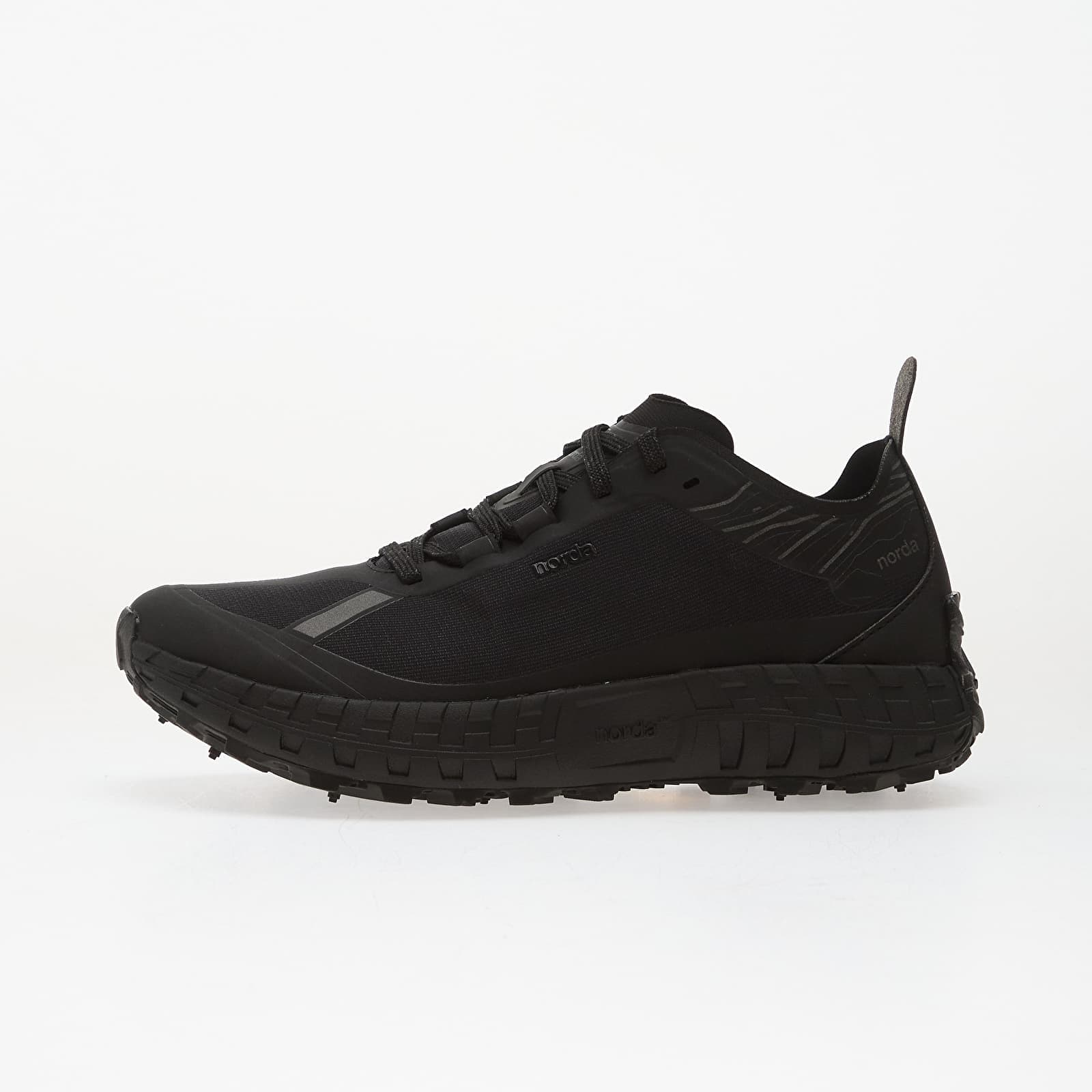 Norda 001A - M Stealth Black - image 1