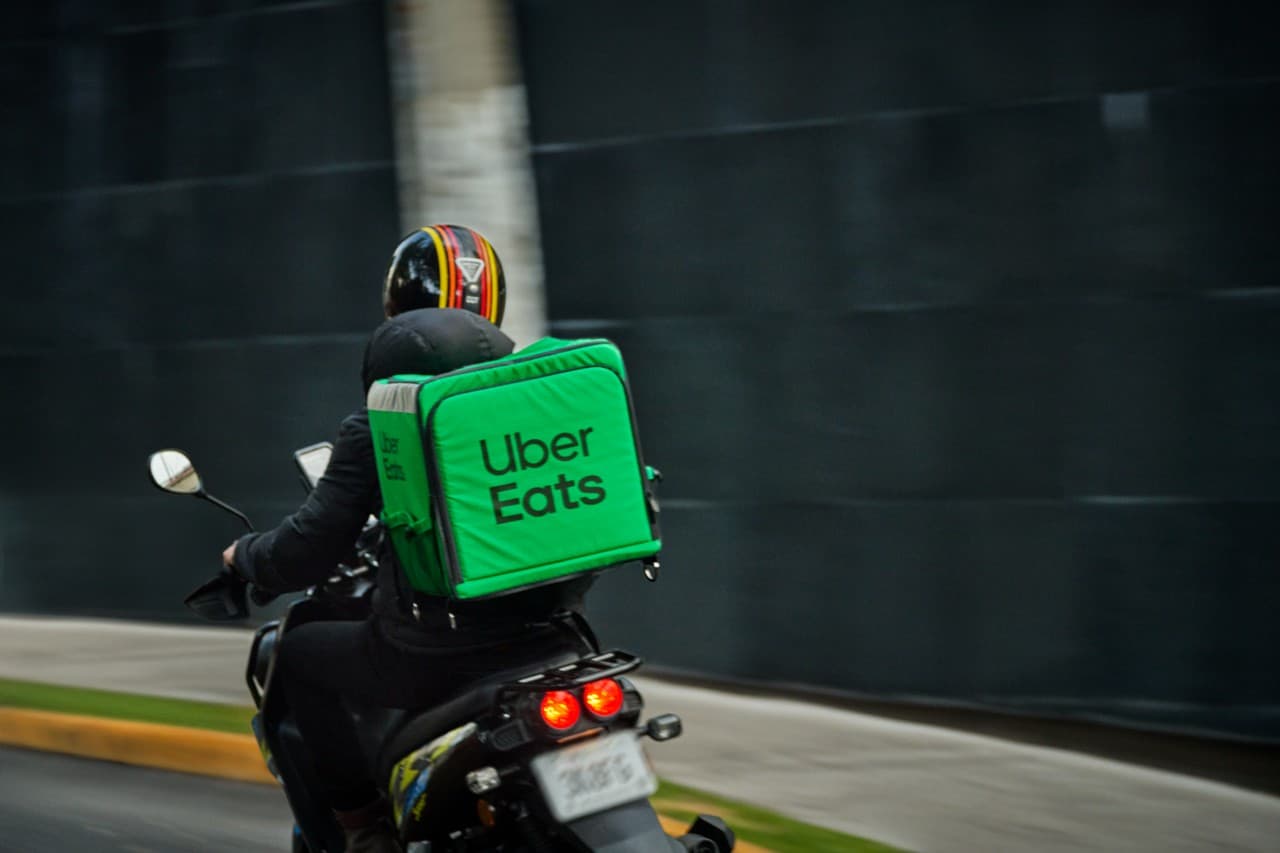 Uber Eats online | Beställ hemkörning med mera från restauranger och livsmedelsbutiker - image 1