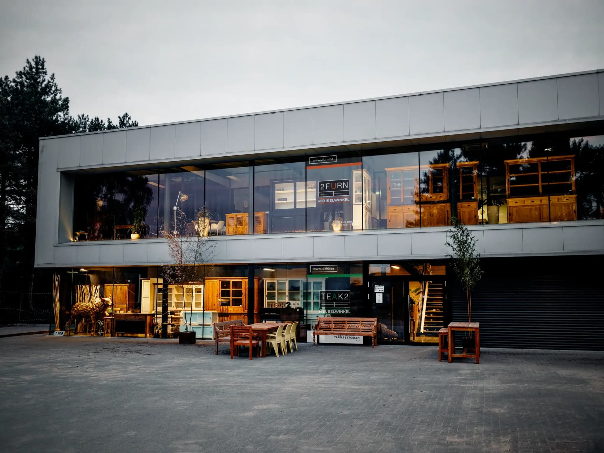 Meubelwinkel TEAK2 - image 1