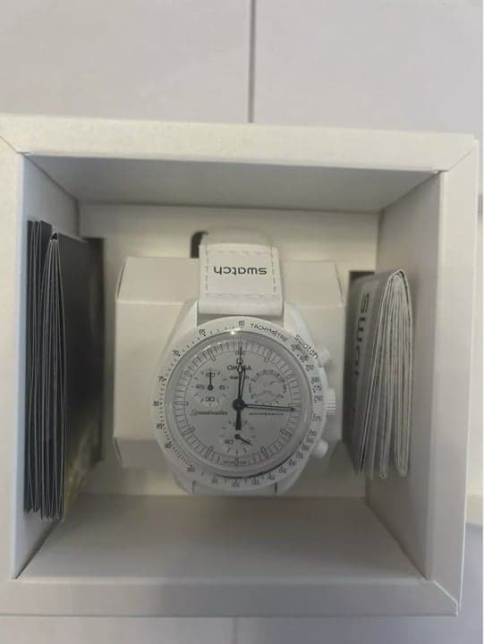Swatch X Omega Snoopy Mission To The Moonphase Full Moon White Edition - image 1
