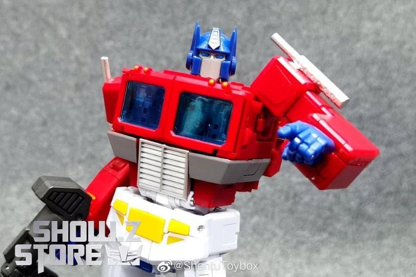 4th Party Masterpiece MP-44 Optimus Prime w/ Improved Backpack - image 1