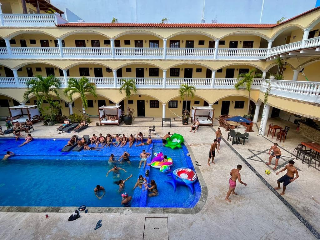 We Playa Hostel - image 1