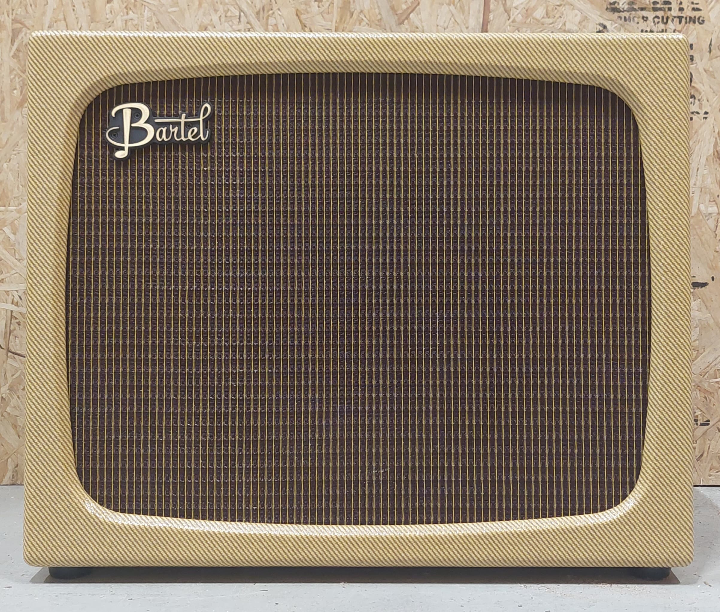 Bartel Starwood 112″ Combo Cream / Brown Fane Alnico - image 1