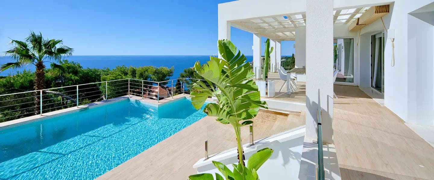Interhome Holiday Rental - Holiday Houses, Holiday Homes, Villas & Apartments - image 1